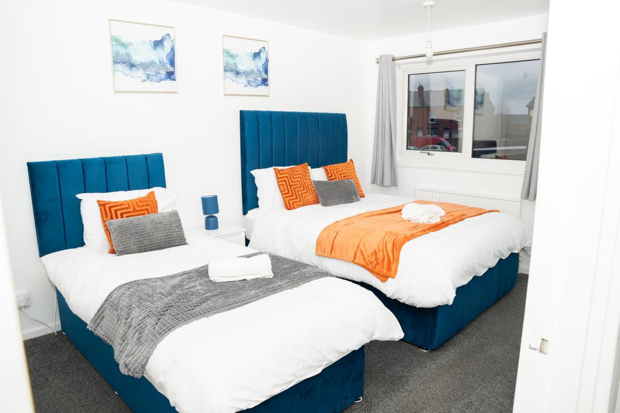 Stylish 3 Bed House With Free Parking Villa Leeds  Exterior photo